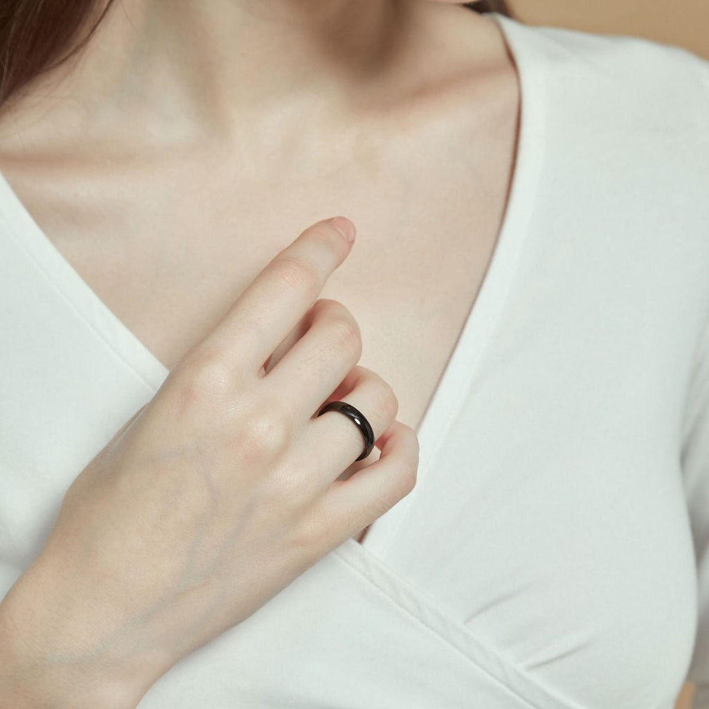 4mm Black Titanium Ring Dome High Polished Man Women Wedding Bands