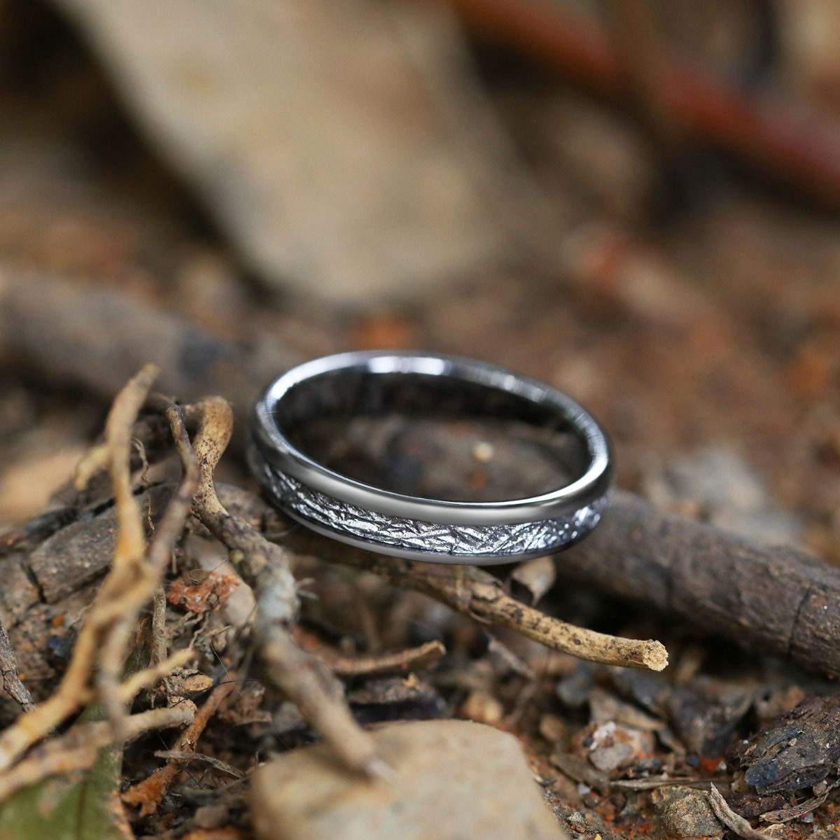 4mm Tungsten Carbide Rings Men Women Silver Dome Polished Imitation Meteorite Inlay Ring