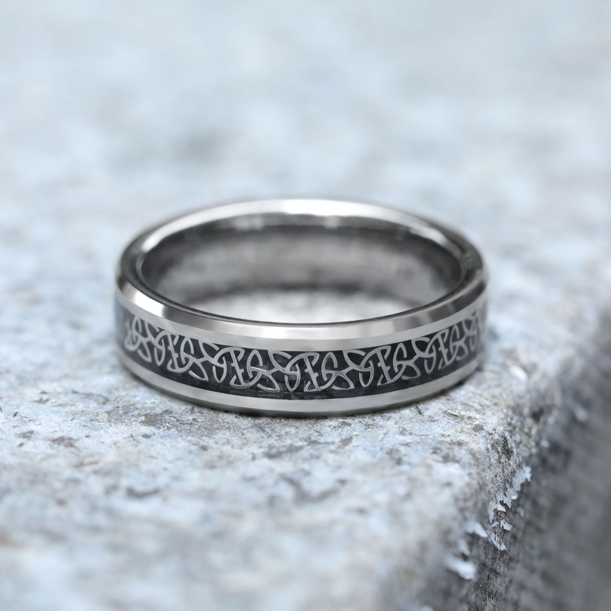 6mm Tungsten Carbide Rings Men Women Silver Beveled Edge Celtic Knot Rings Black Carbon Fiber Inlay Ring