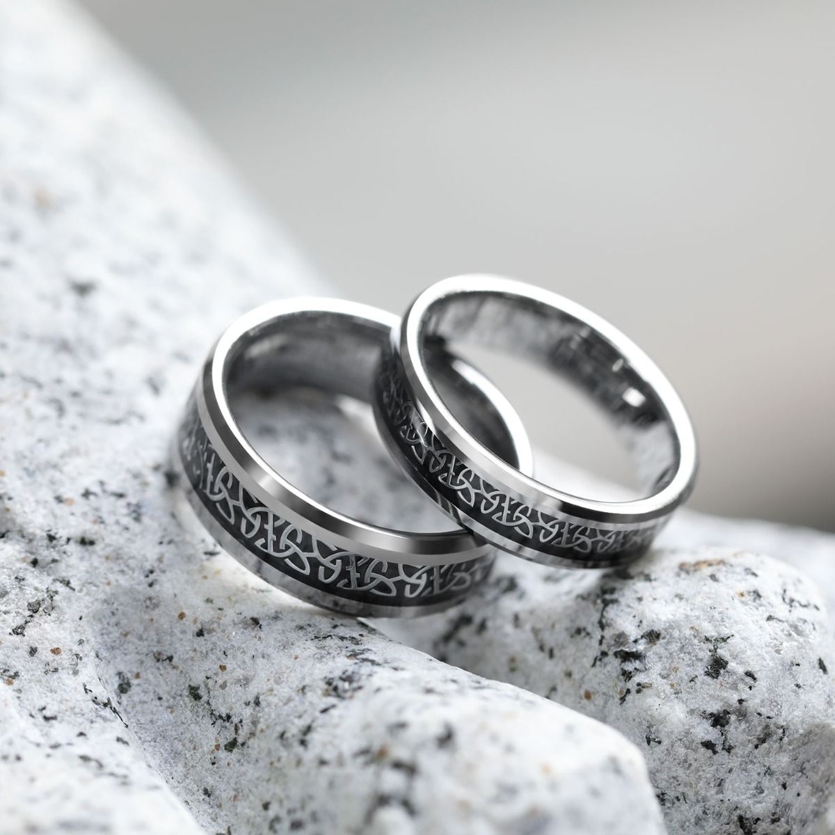 6mm Tungsten Carbide Rings Men Women Silver Beveled Edge Celtic Knot Rings Black Carbon Fiber Inlay Ring