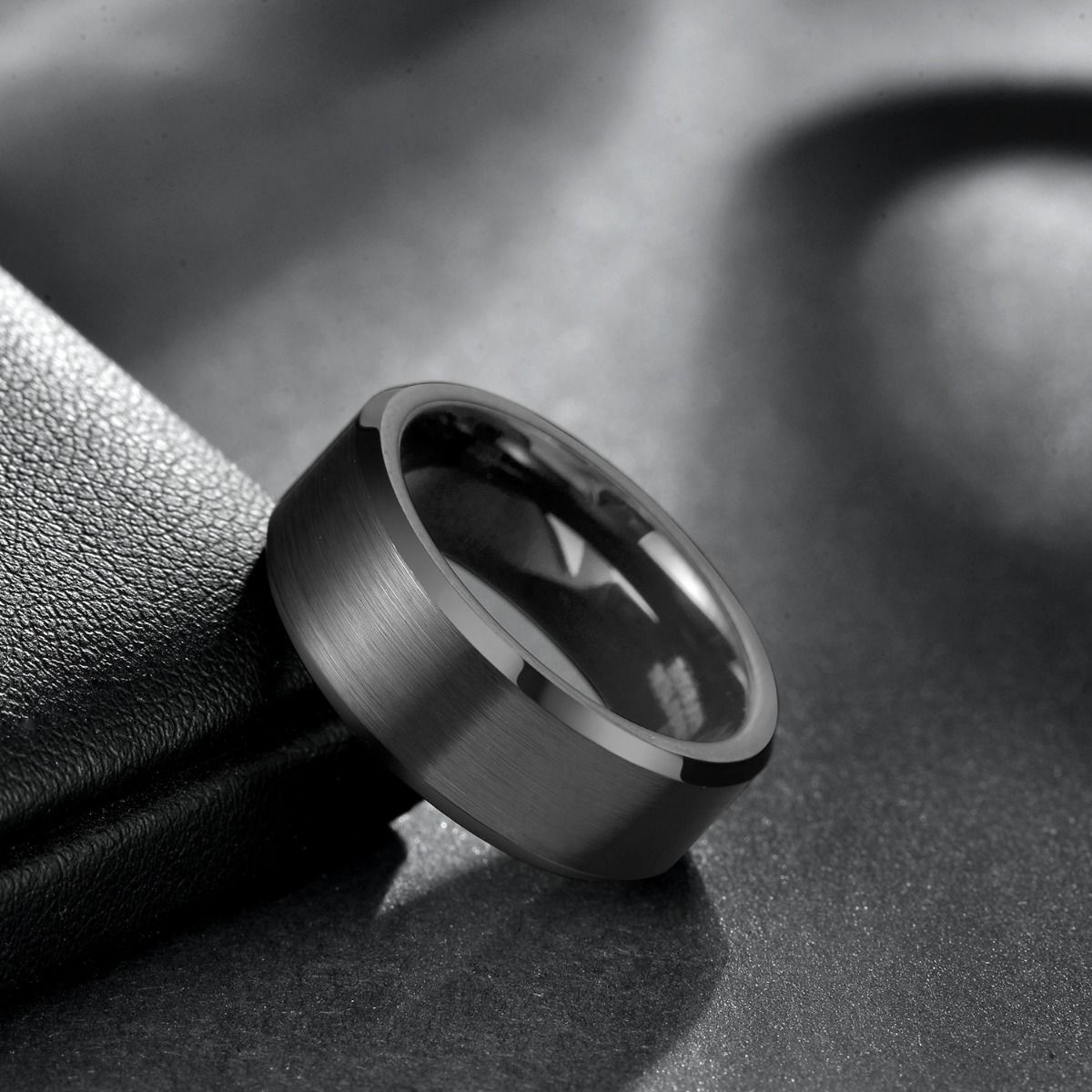 8mm Black Gun Plated Tungsten Carbide Rings Men Women Brushed Engagement Bands