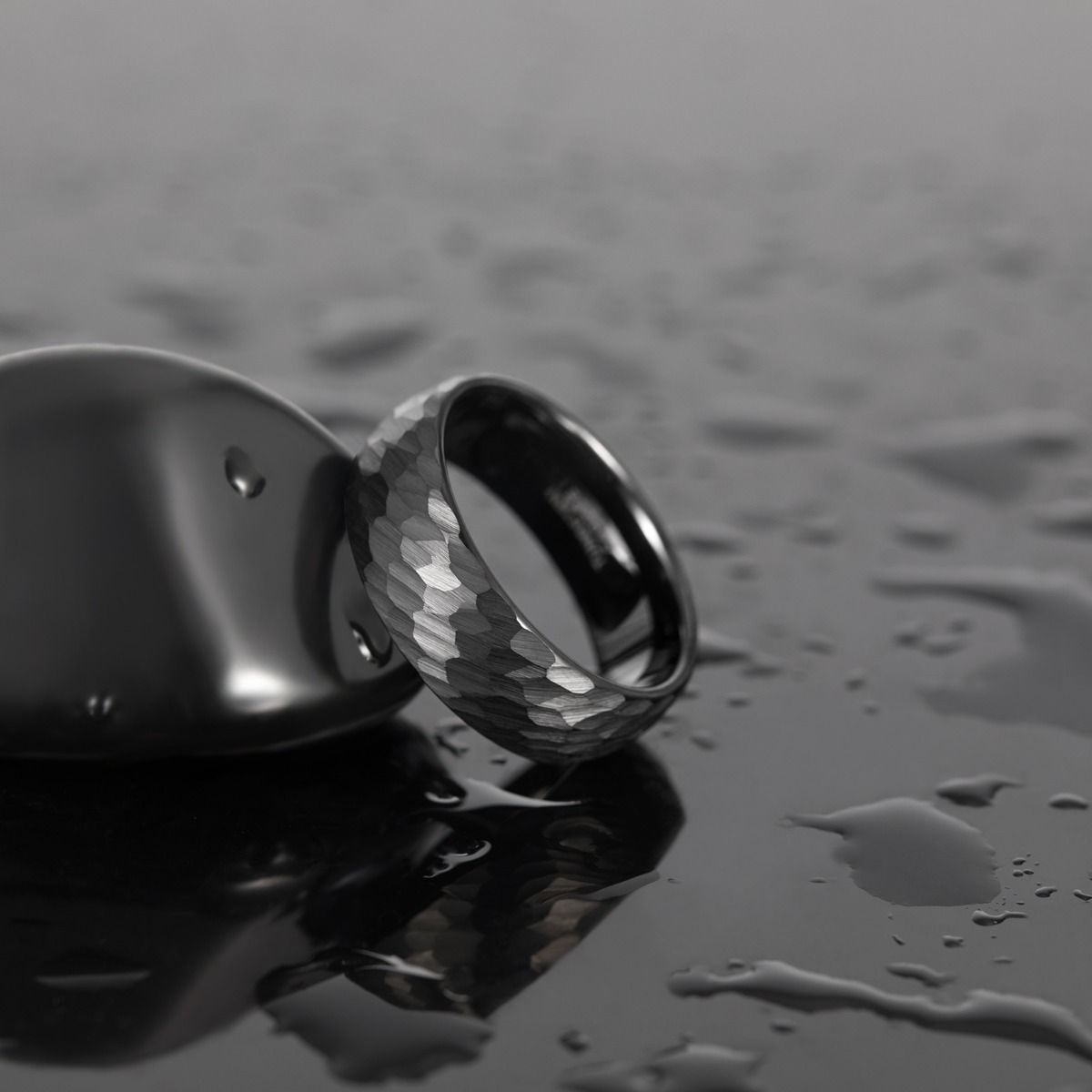 8mm Black Hammered Tungsten Carbide Ring Mens Women Engagement Wedding Bands